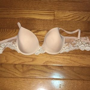 Beautiful white lace nude adjustable push up bra